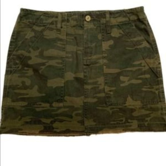 Sanctuary Dresses & Skirts - Sanctuary Green Camo Camouflage Mini Skirt Size 26